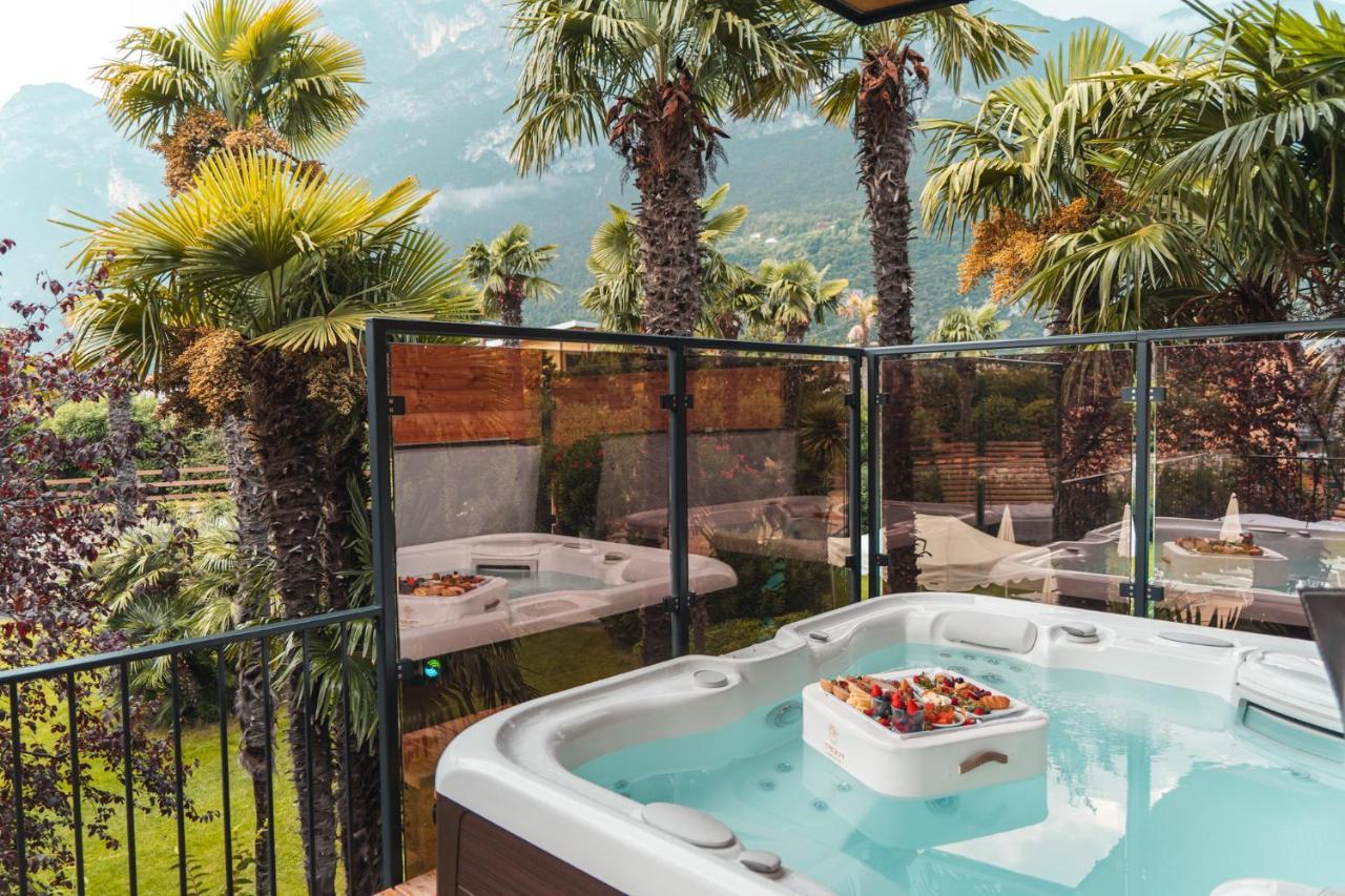 Treelodgy, The Tree House Otel Riva del Garda Dış mekan fotoğraf